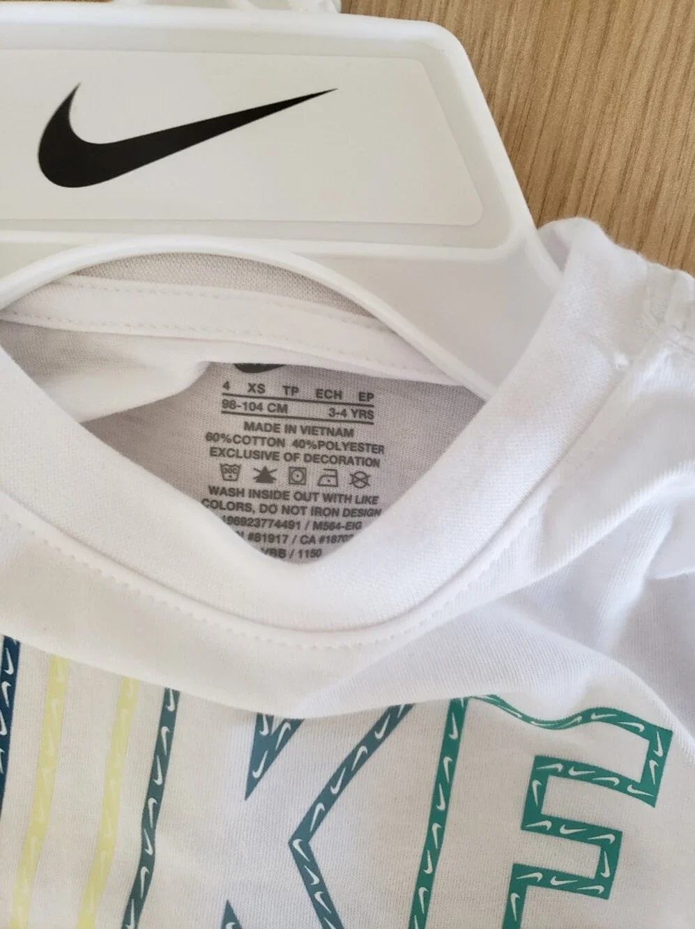 Nike Girls' White Graphic Logo Tee - Blue/Green Accent